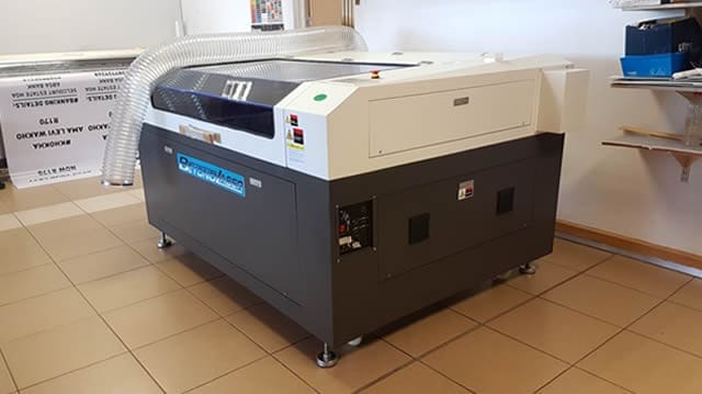 Signarama Bramley’s new laser cutter